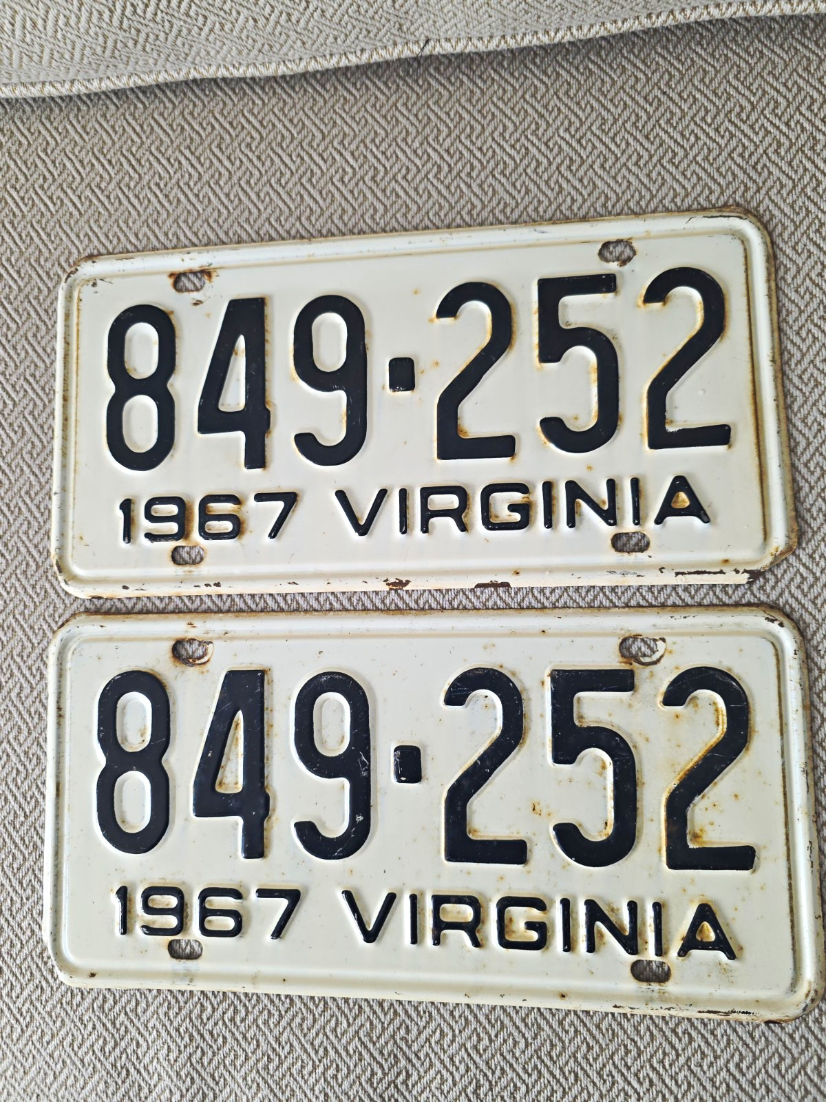 Vintage Pair Of 1967 Virginia License Plates . Matching Set VA Tag # 849-252. Vintage Pair Of 1967 Virginia License Plates . Matching Set VA Tag # 849-252.