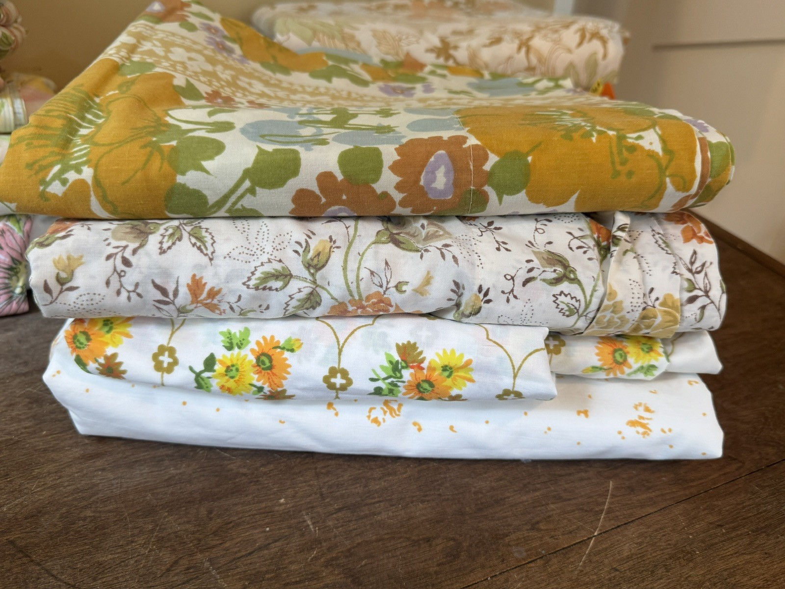 VINTAGE BED SHEETS LOT VINTAGE BED SHEETS LOT