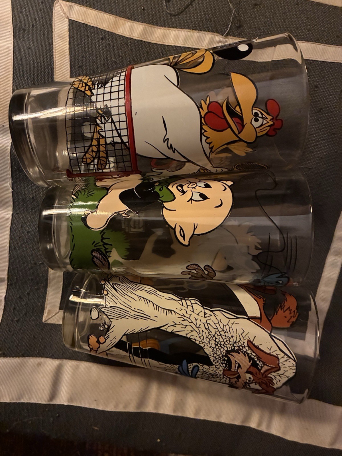 Vintage 1976 Pepsi Looney Tunes Glasses Lot of 4 Taz Sylvester Foghorn Wile E