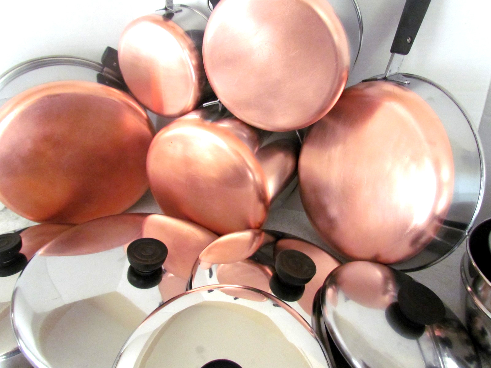 REVERE WARE PRE \'68 SET POTS, PANS, DUTCH OVEN, STEAMER, DUTCH OVEN LIDS, EUC REVERE WARE PRE \'68 SET POTS, PANS, DUTCH OVEN, STEAMER, DUTCH OVEN LIDS, EUC
