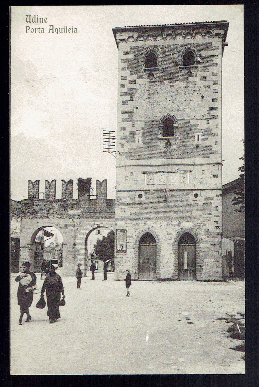 UDINE . AQUILEIA door. Non vg. 10s.