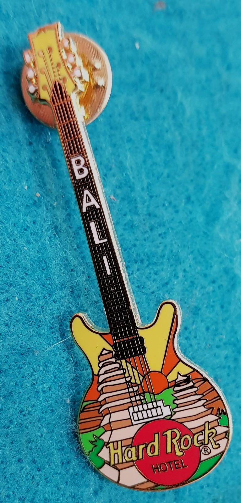BALI SUNRISE OVER BALINESE HINDU TEMPLES GUITAR RED LOGO Hard Rock Cafe PIN LE