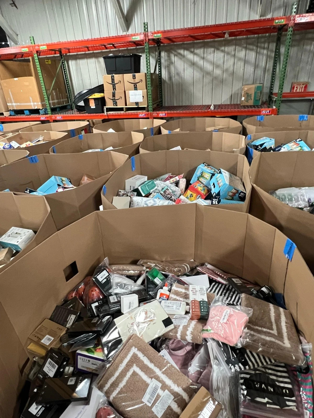 AMAZON A Lot of General Merchandise Fun Liquidations Bundles 