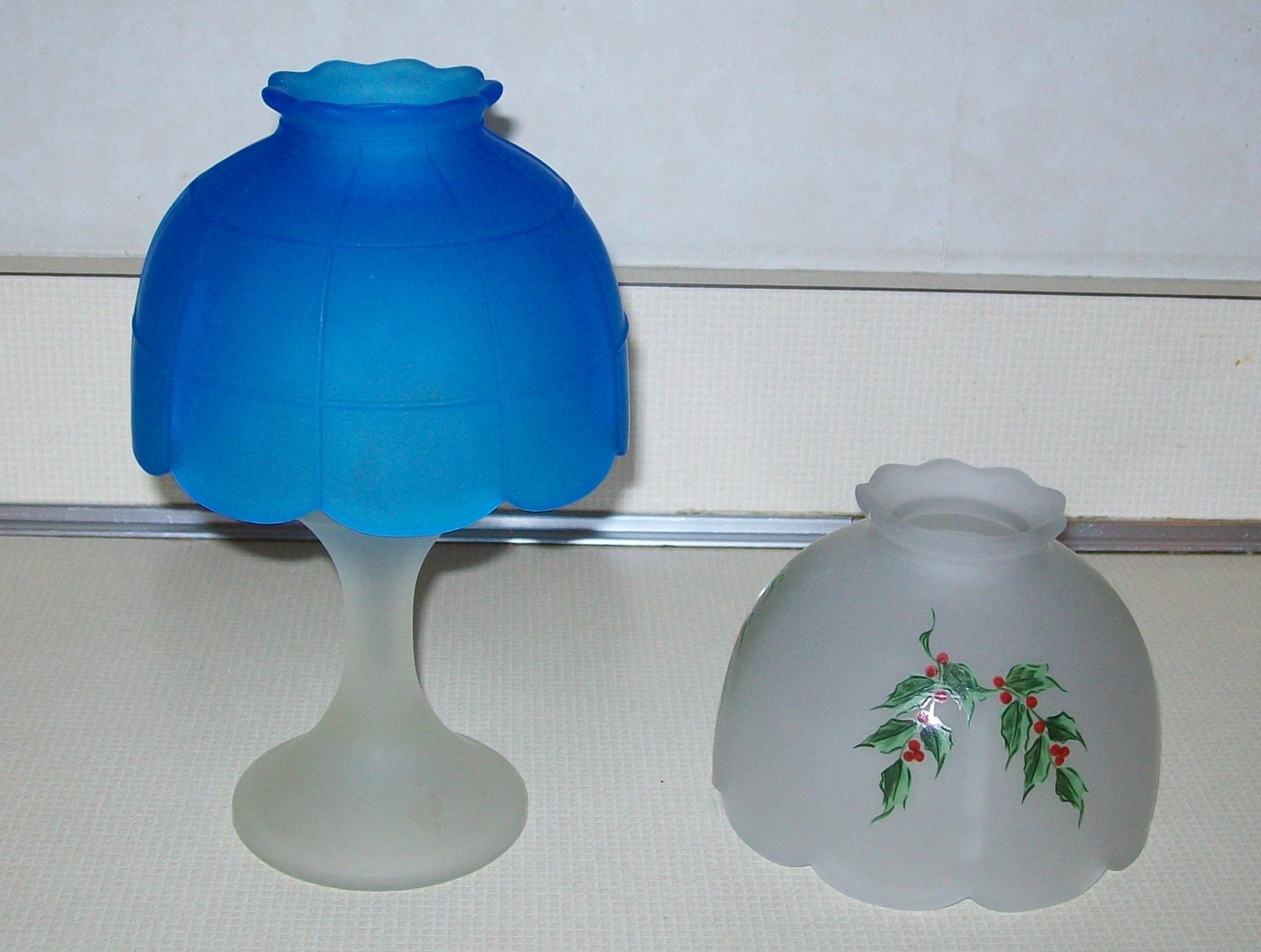 Vtg Westmoreland Glass Fairy Candle Lamp 2 Shades Holly Berry & Blue Satin  Base