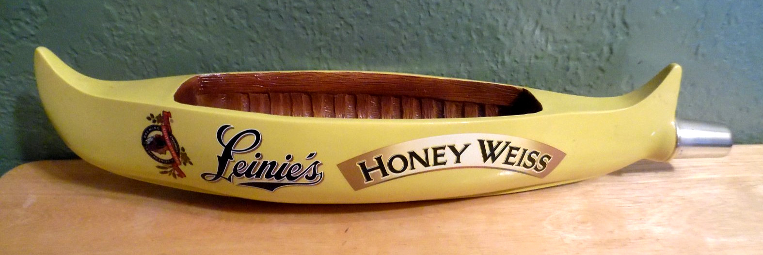 LEINENKUGEL LEINIES HONEY WEISS CANOE BEER TAP HANDLE 13 1/2\