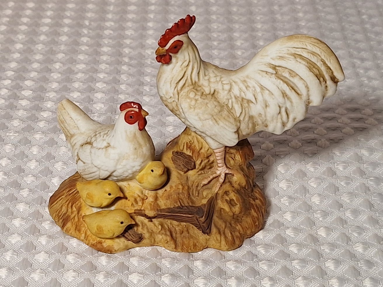Vintage Homco Rooster Hen Chicks Chicken Porcelain Figurine 1459 Farmhouse Decor