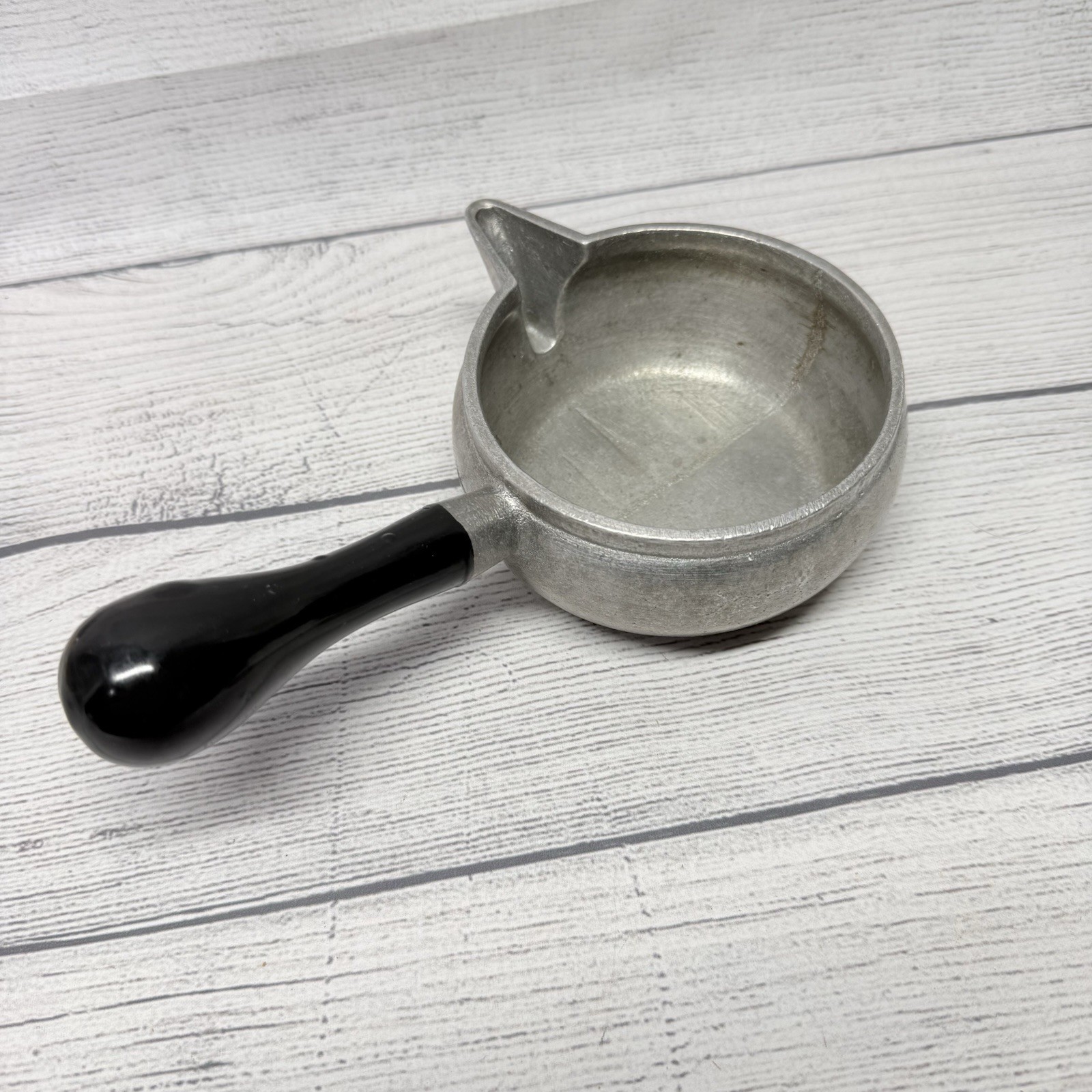 Vintage RPW USA Wilton Pewter Pot Soup Bowl Black Handle Vintage RPW USA Wilton Pewter Pot Soup Bowl Black Handle