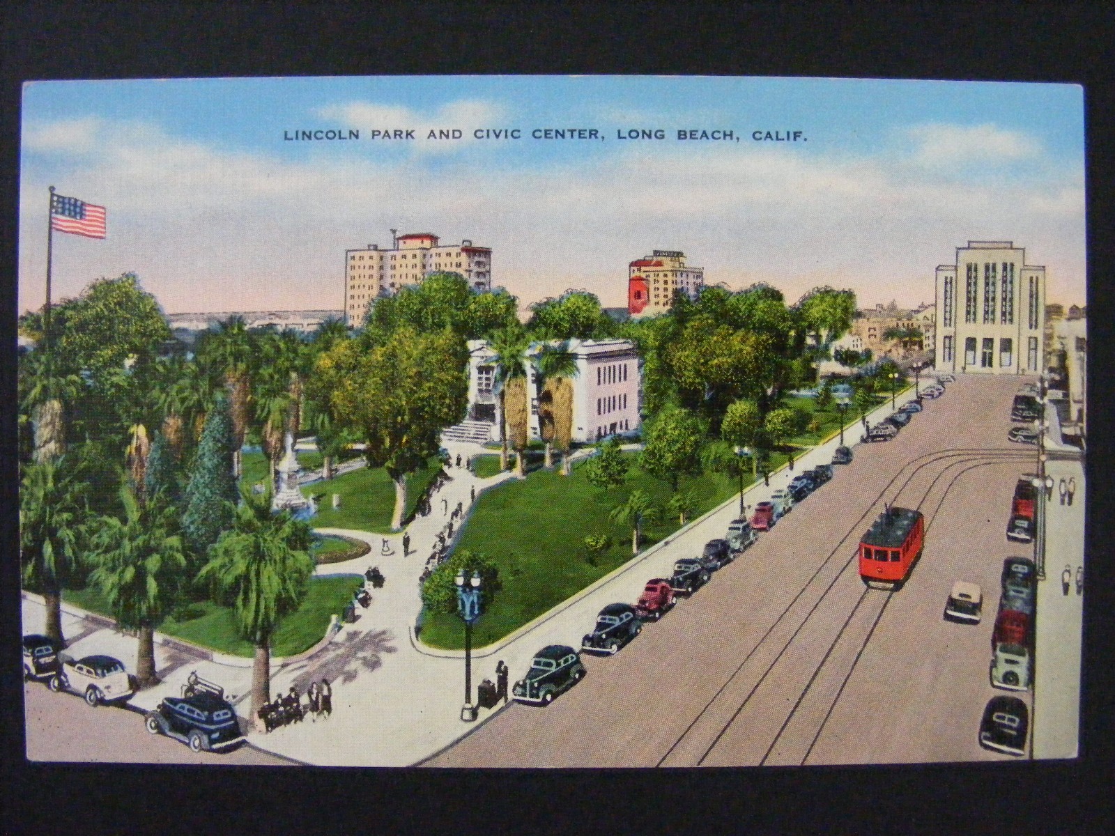 Long Beach California Lincoln Park Civic Center Cars Linen Postcard 1930s-40s