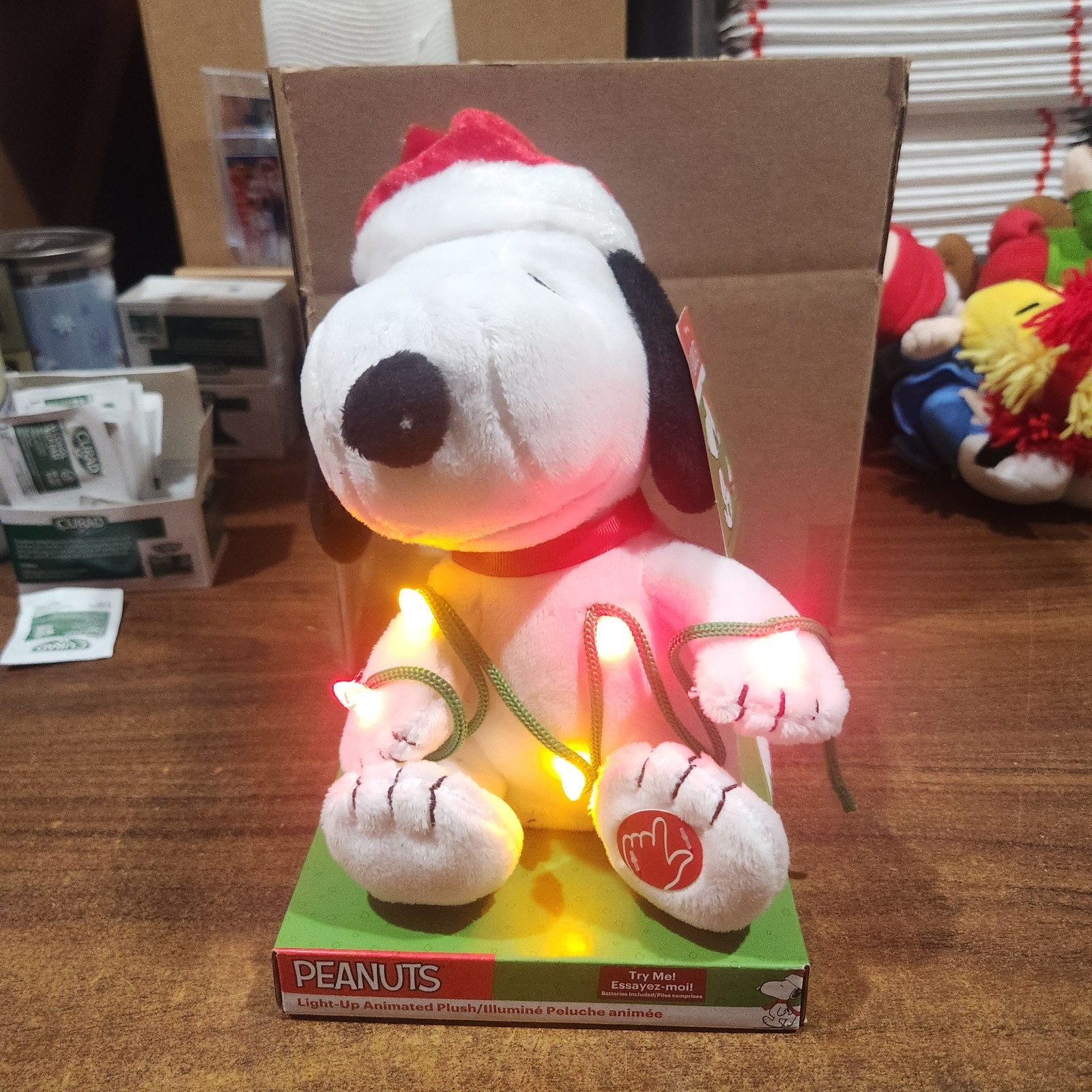 PEANUTS Animated Christmas SNOOPY Plush Light Up Musical Santa 11\