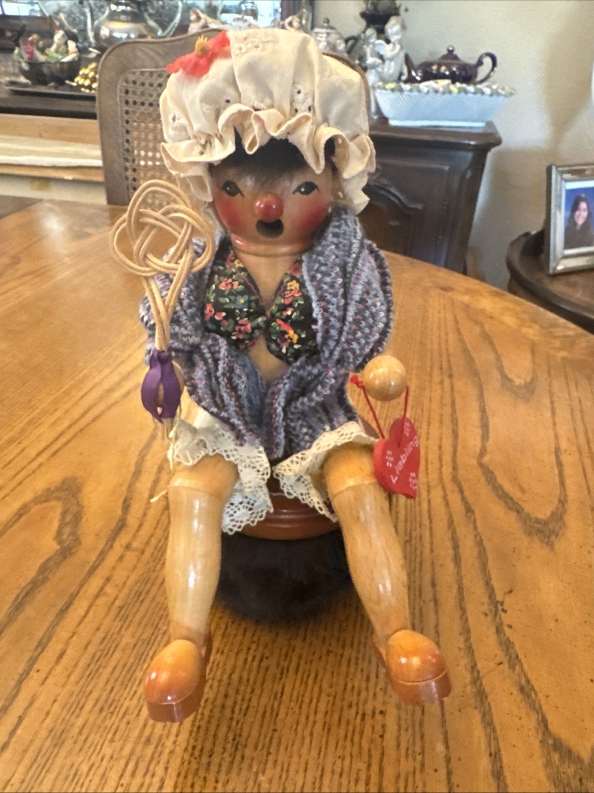 VINTAGE STEINBACH SMOKER MUSIC BOX “LIEBLING\ VINTAGE STEINBACH SMOKER MUSIC BOX “LIEBLING\