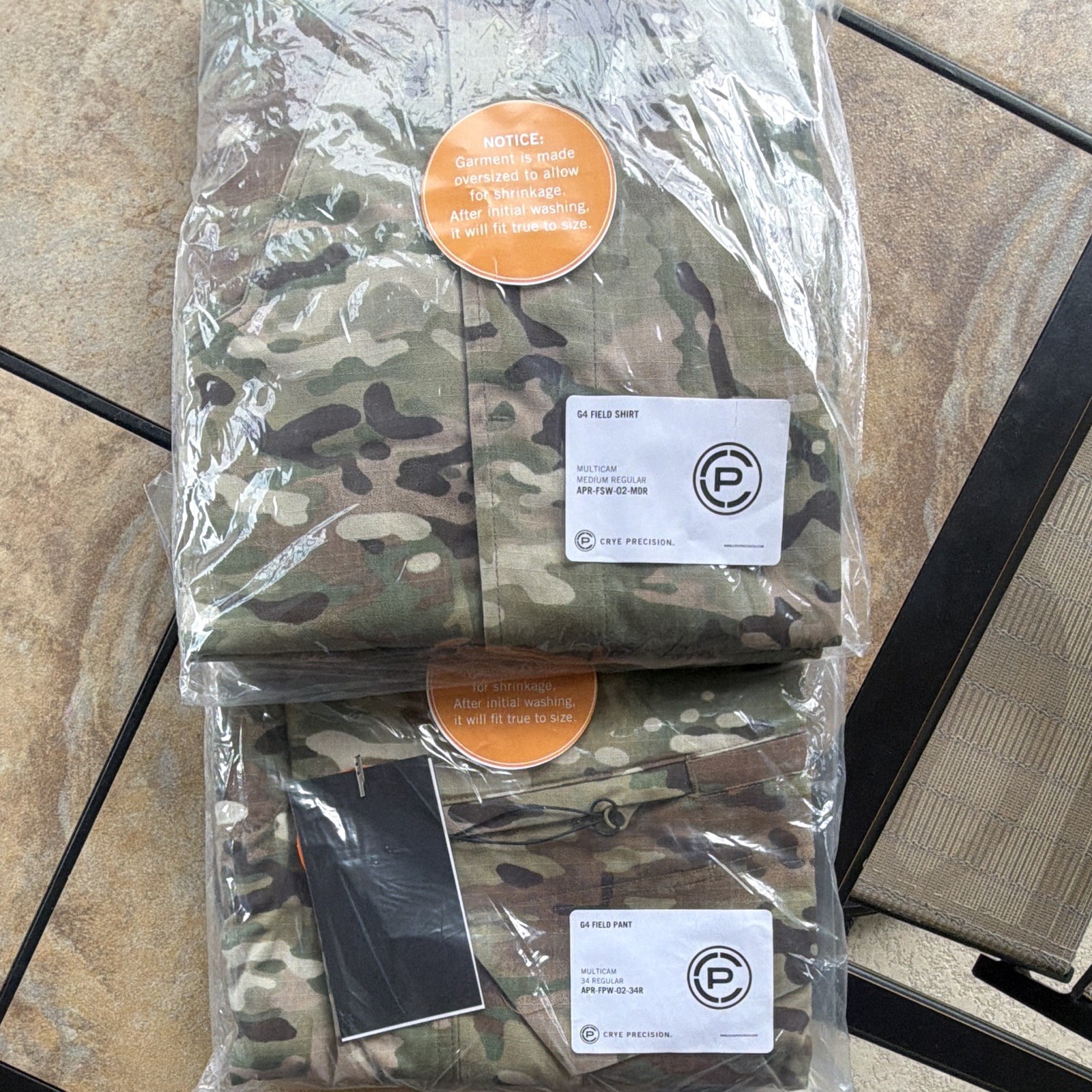 Crye G4 Field Top and Bottom Set Multicam MediumReg