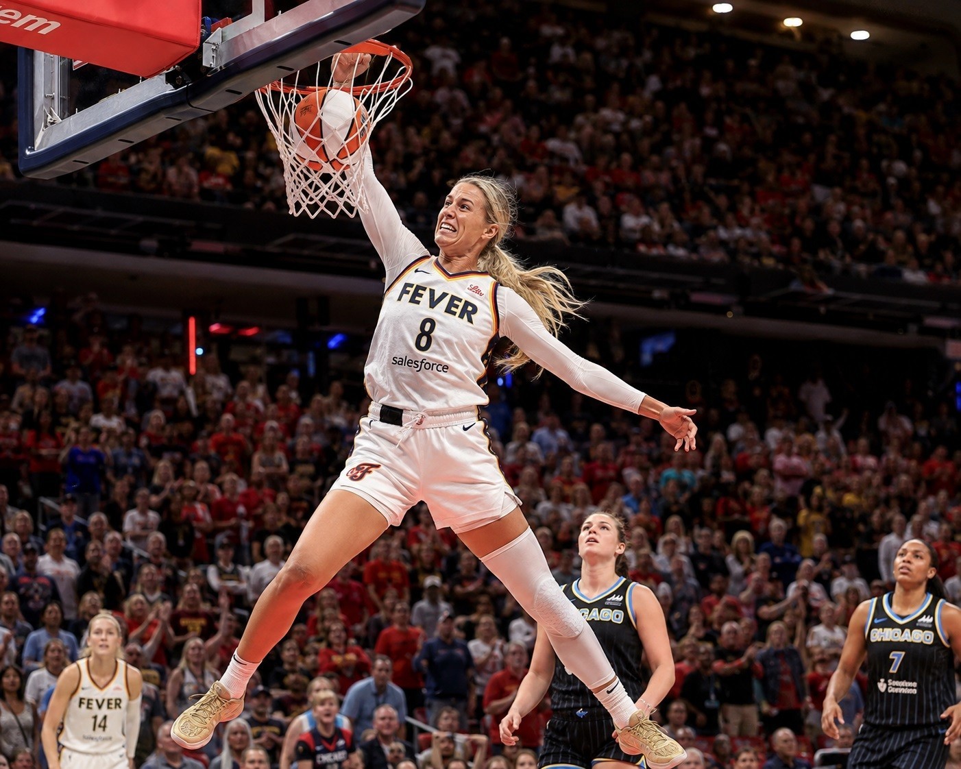 pt463 Sophie Cunningham Slam Dunking Basketball 8x10 Photograph