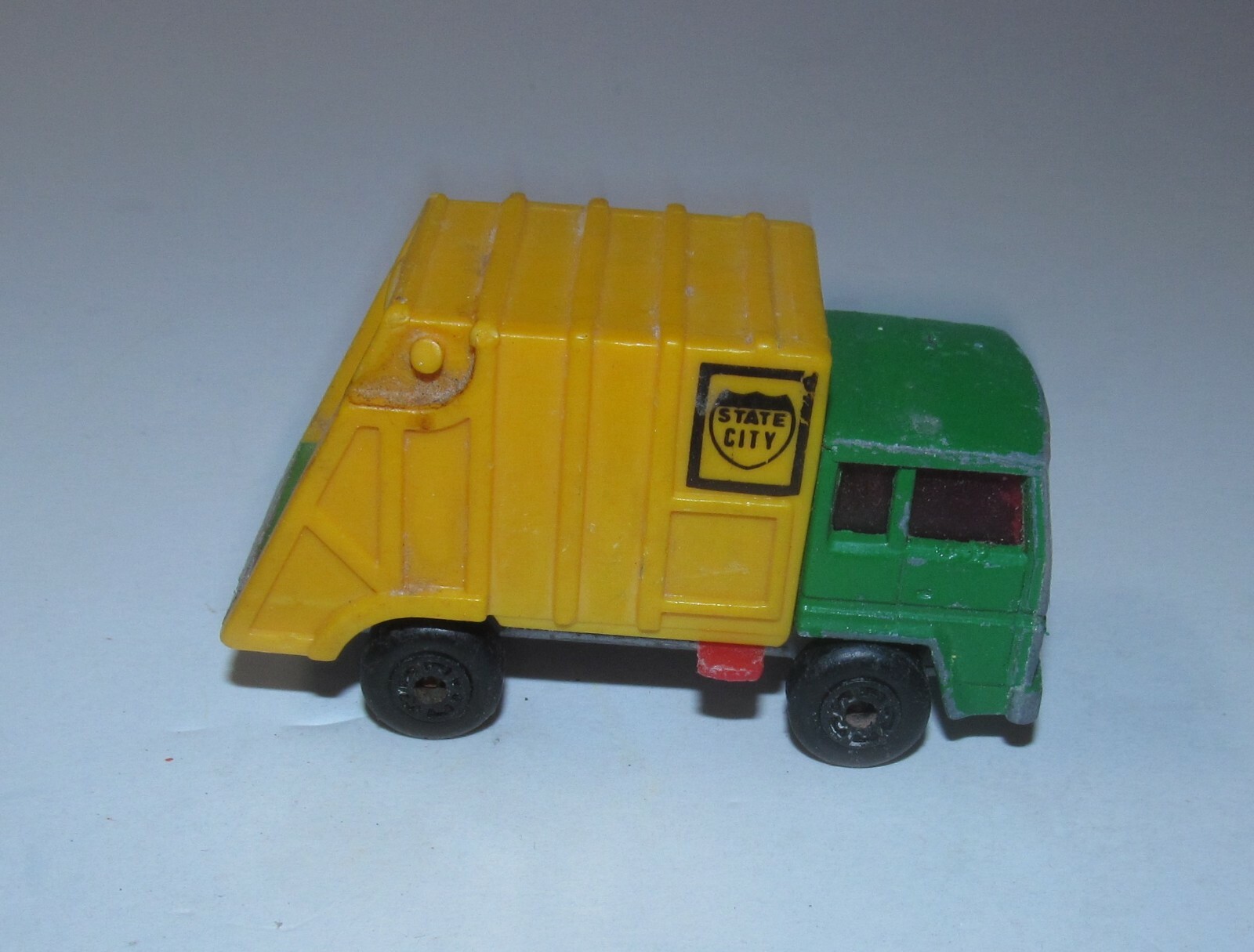 Matchbox Lesney Superfast Refuse Truck No. 36