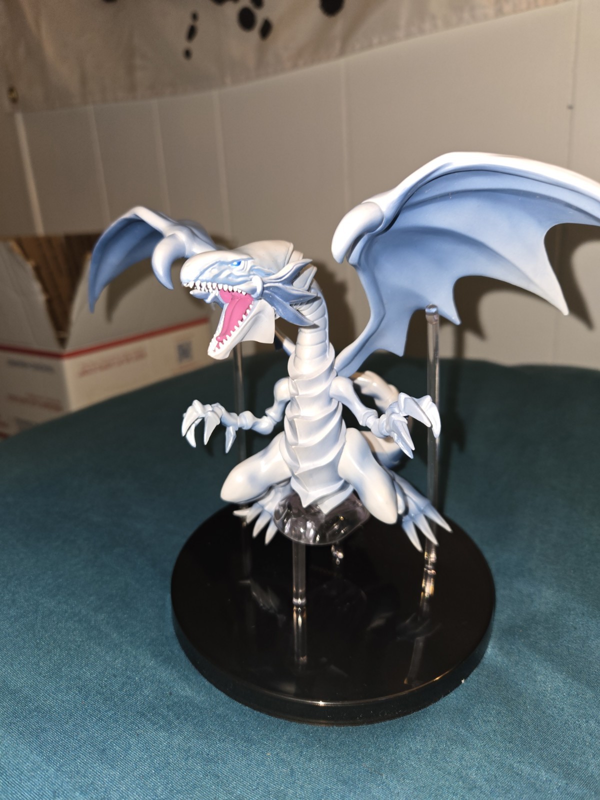 Yu-Gi-Oh Duel Monsters: Blue-Eyes White Dragon Figure BANPRESTO New Japan Auth