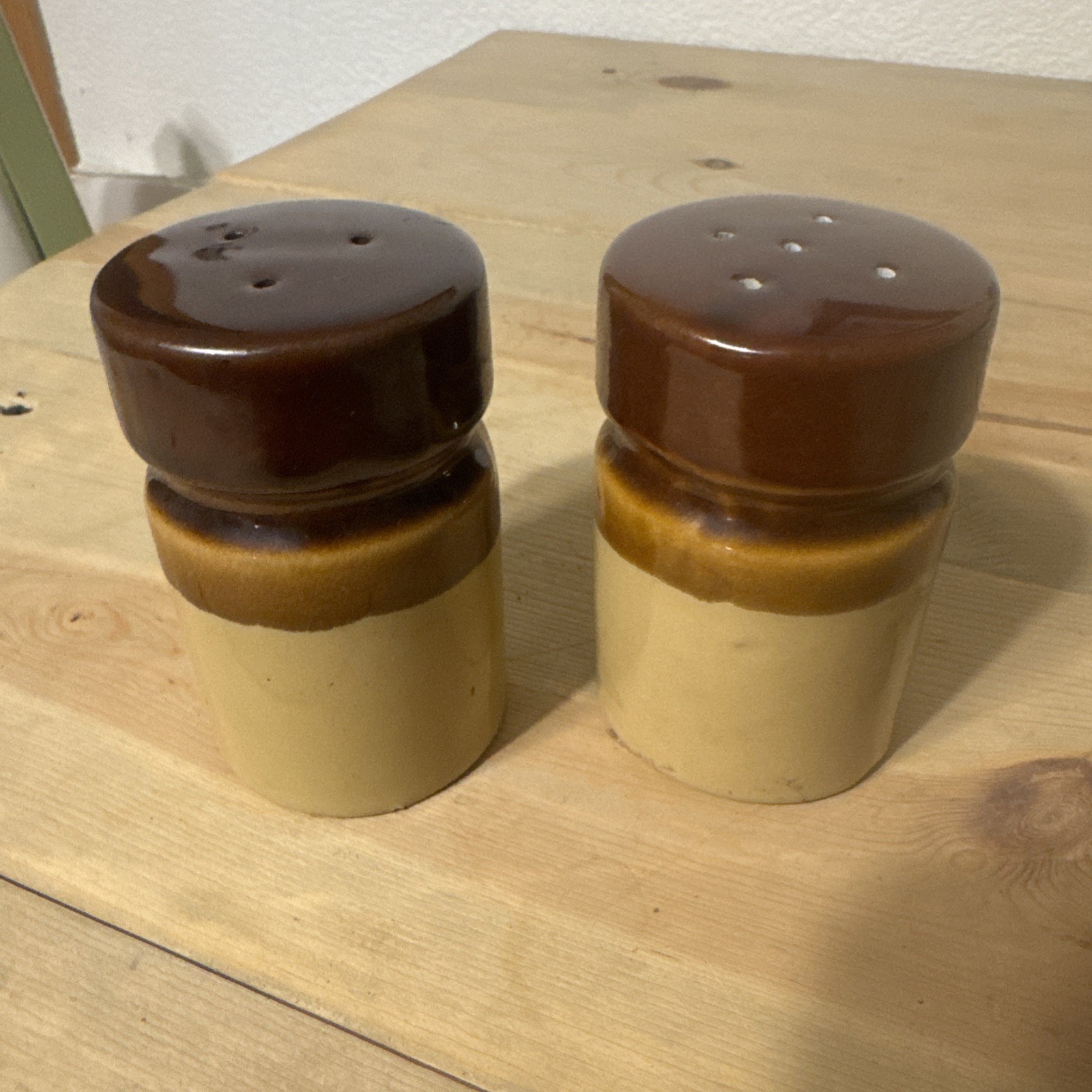 vintage two-tone brown tan stoneware salt and pepper shaker set 1970s Unbranded