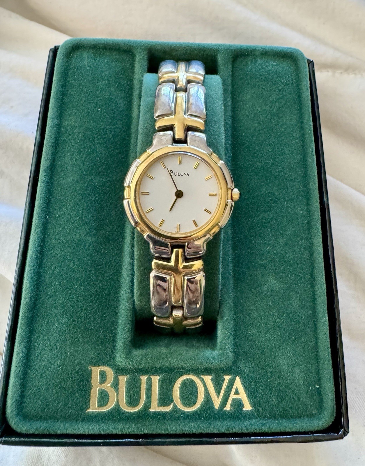 7” BULOVA QUARTZ WOMENS TWO TONE WATCH  SLIM BEAUTIFUL