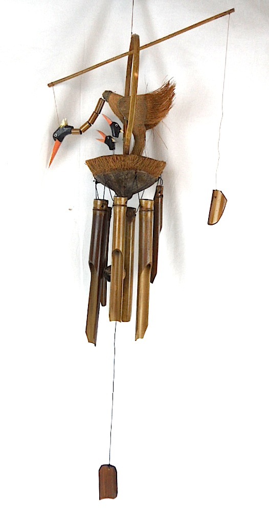 HAND CARVED BAMBOO WOOD BIRD NEST EGRET WIND CHIME TIKI GARDEN HOME POOL PATIO