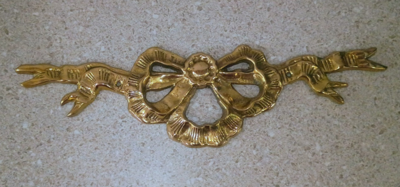 Vintage Brass Ribbon Bow Architectural Motif - 10 7/8\