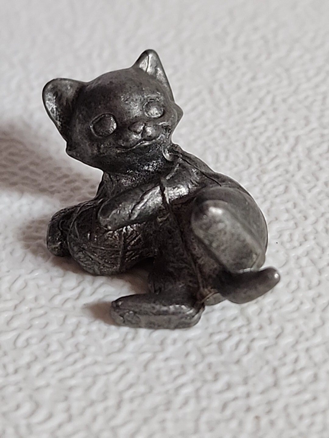 Pewter Kitty Cat Figurine Mini 1 3/8