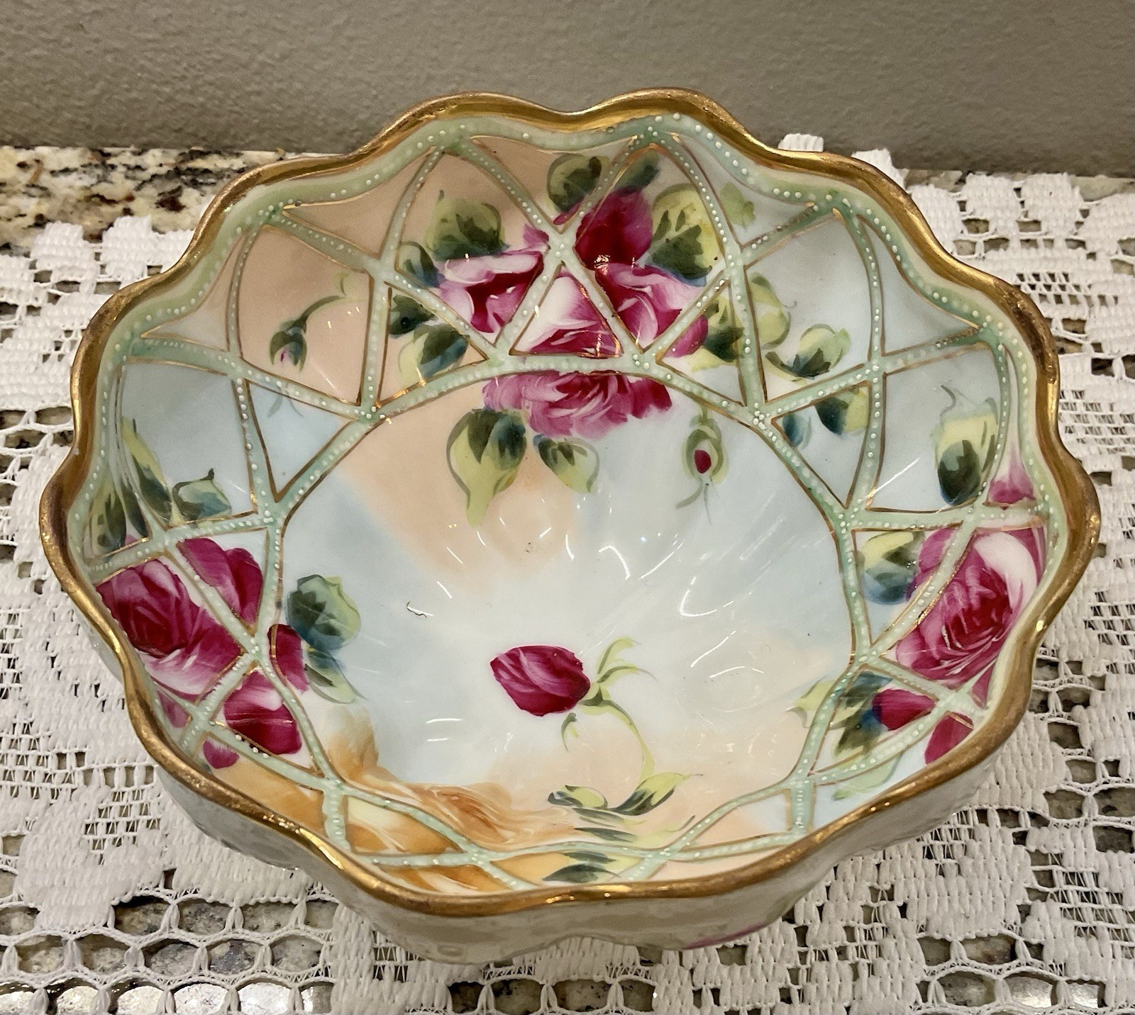 Vtg Porcelain HandPainted Nippon 3 Footed Medium Nut Candy Dish Floral Gold Gild