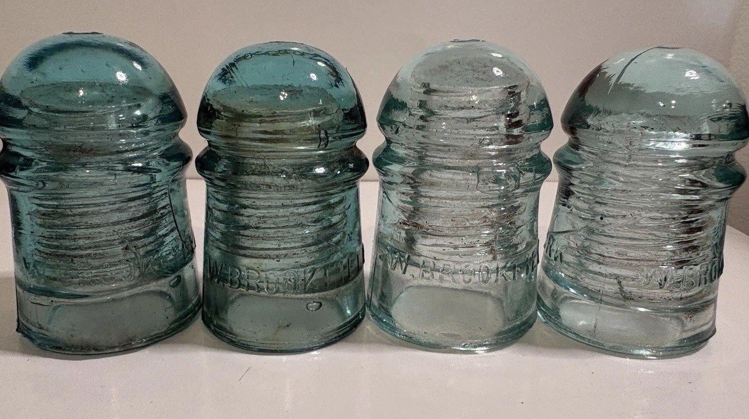4 Antique CD 102 W Brookfield Pony Insulators Aqua Crude Elongated Bubbles Fizzy