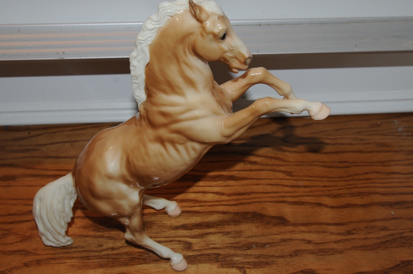 Vintage Classic Breyer Horse Fighting Palomino Rearing Stallion U.S.A. Model Bre