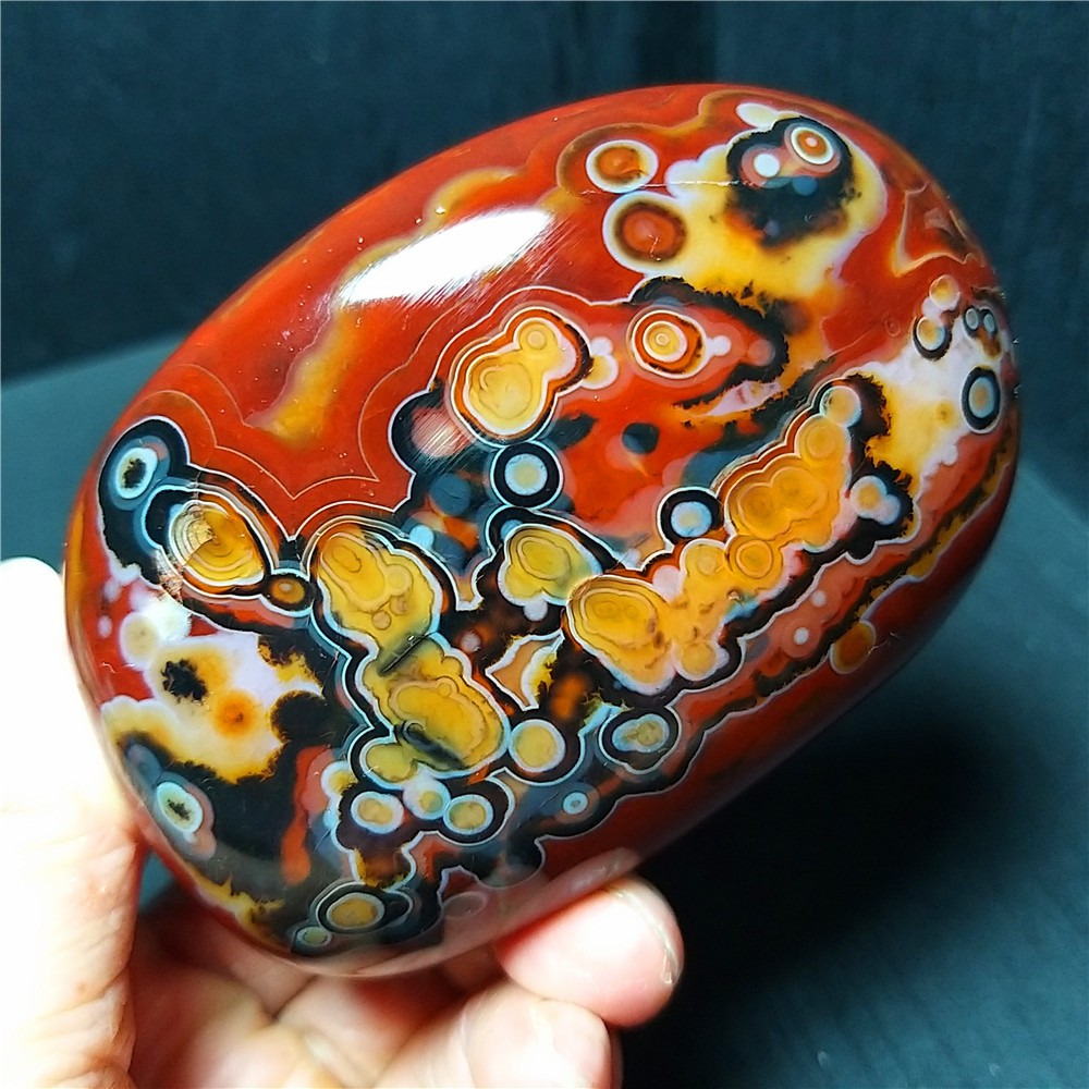 TOP 306G Natural Polished Silk Banded Lace Agate Stone Madagascar AC531