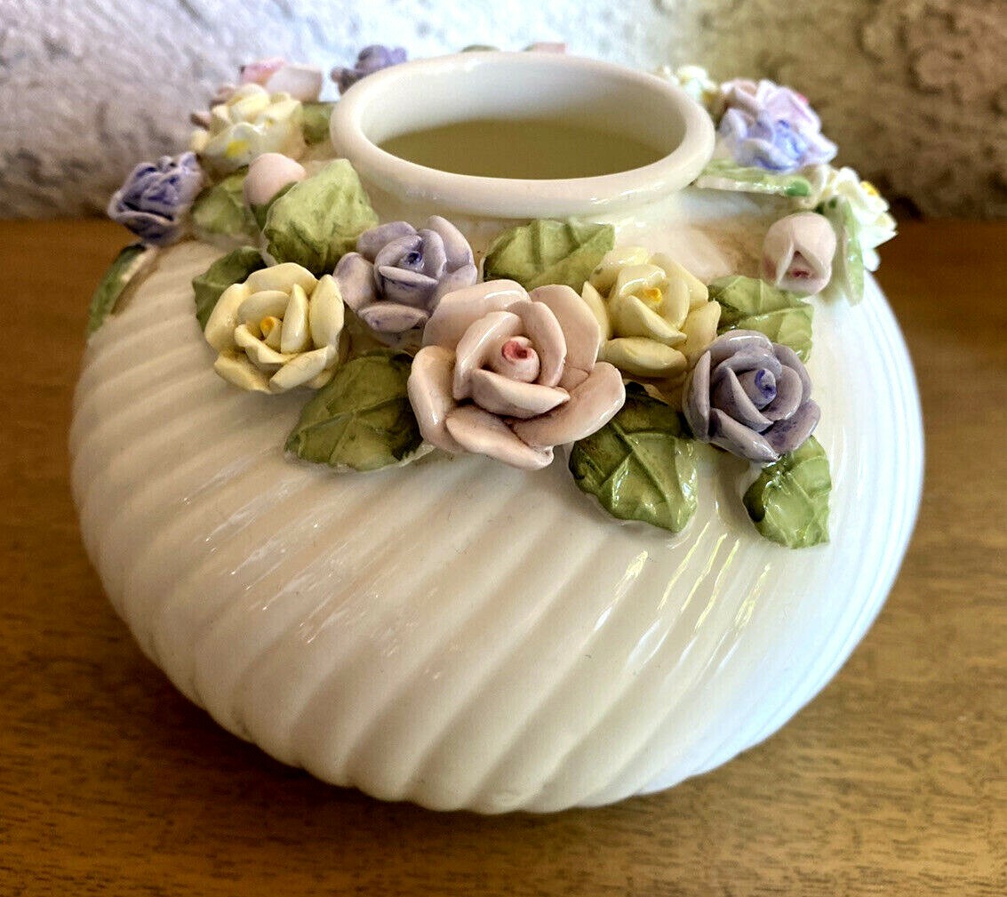 Vtg Bone China Ribbed Bowl/Vase w Porcelain Roses in 3.75in T x 5.75in W