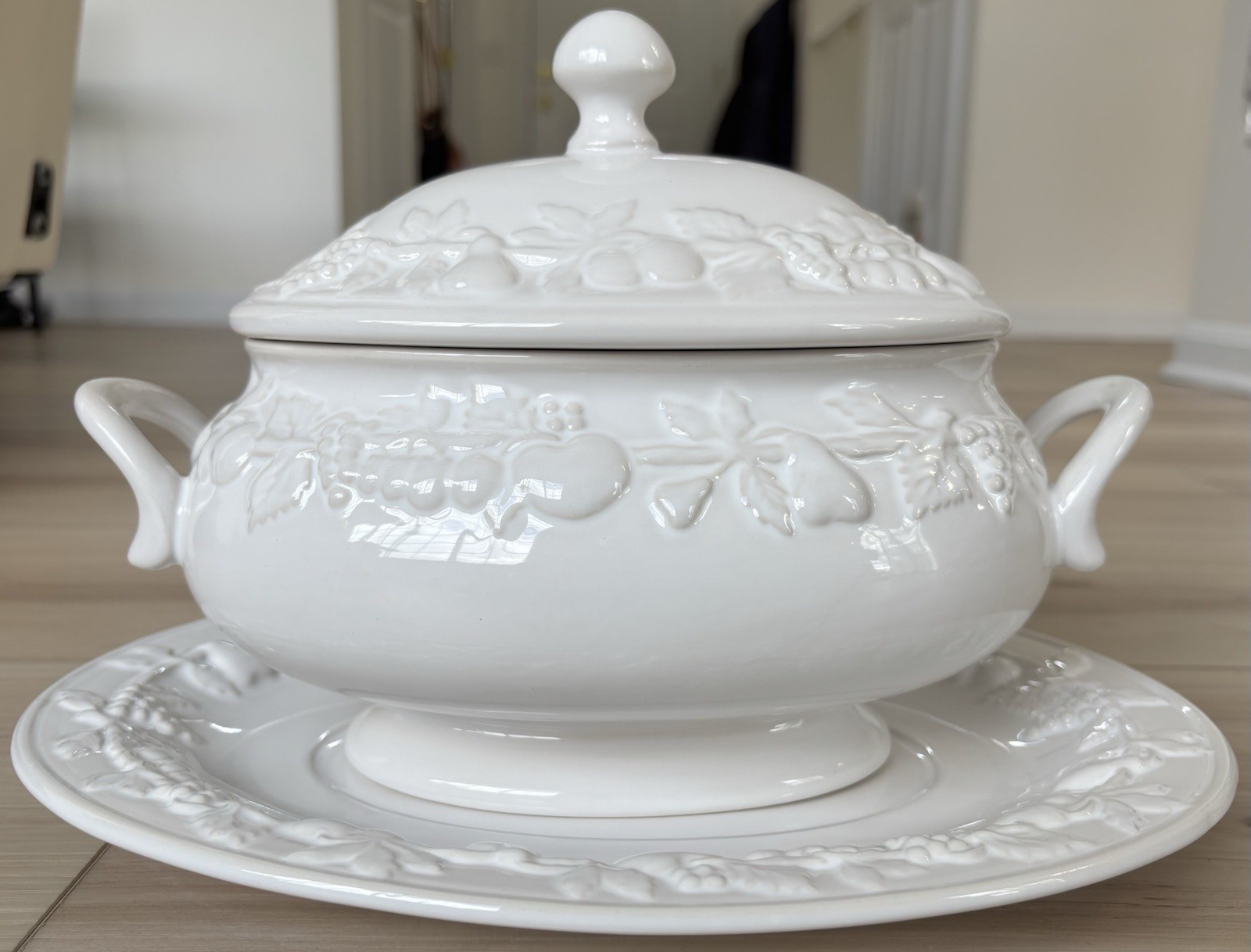 VINTAGE Sanor Ceramica 3 Pc Soup Tureen & Under plate Terra Verde Made Portugal