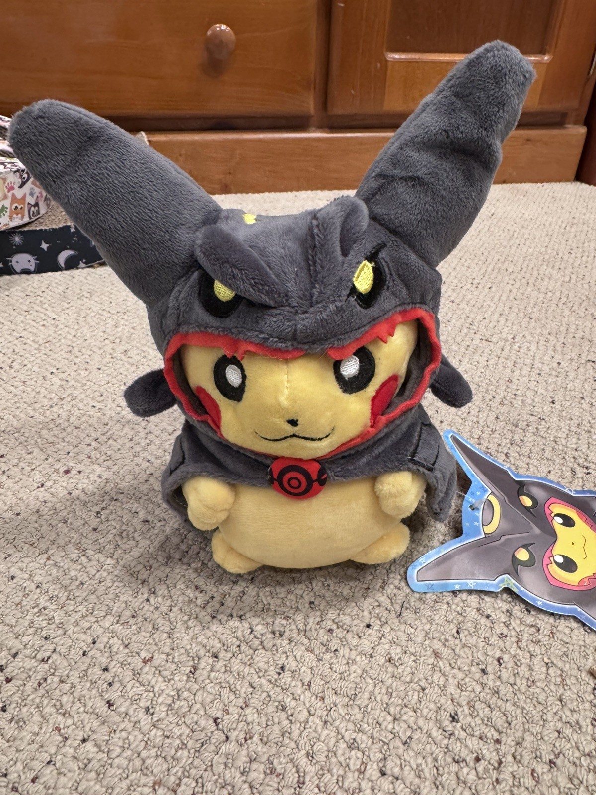 Pokémon Center Exclusive Pikachu Shiny Black Rayquaza Poncho Plush Toy New Pokémon Center Exclusive Pikachu Shiny Black Rayquaza Poncho Plush Toy New