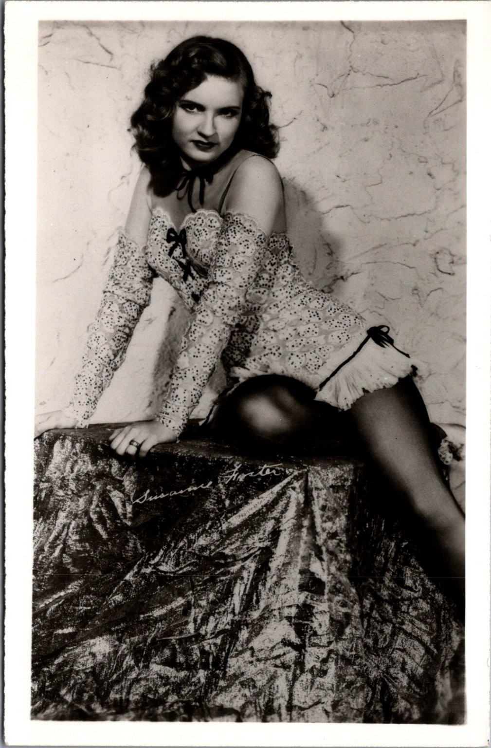 Vintage RPPC Pin-Up Glamour Girl Suzanne Foster Signed Photo Postcard 1940s Vintage RPPC Pin-Up Glamour Girl Suzanne Foster Signed Photo Postcard 1940s
