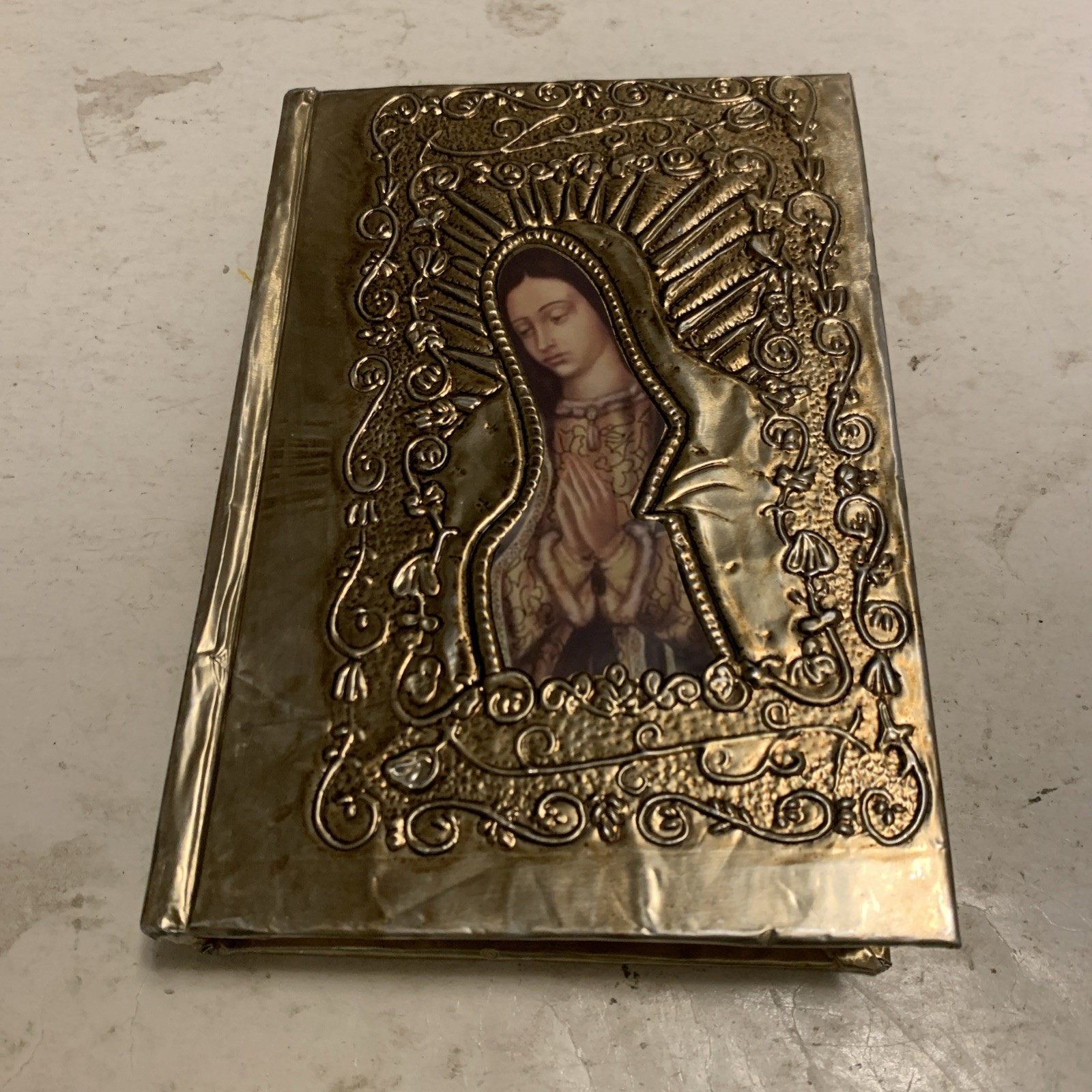 Catholic Spanish Bible with Metalic Cover of Our Virgen De Guadalupe Spanish B35