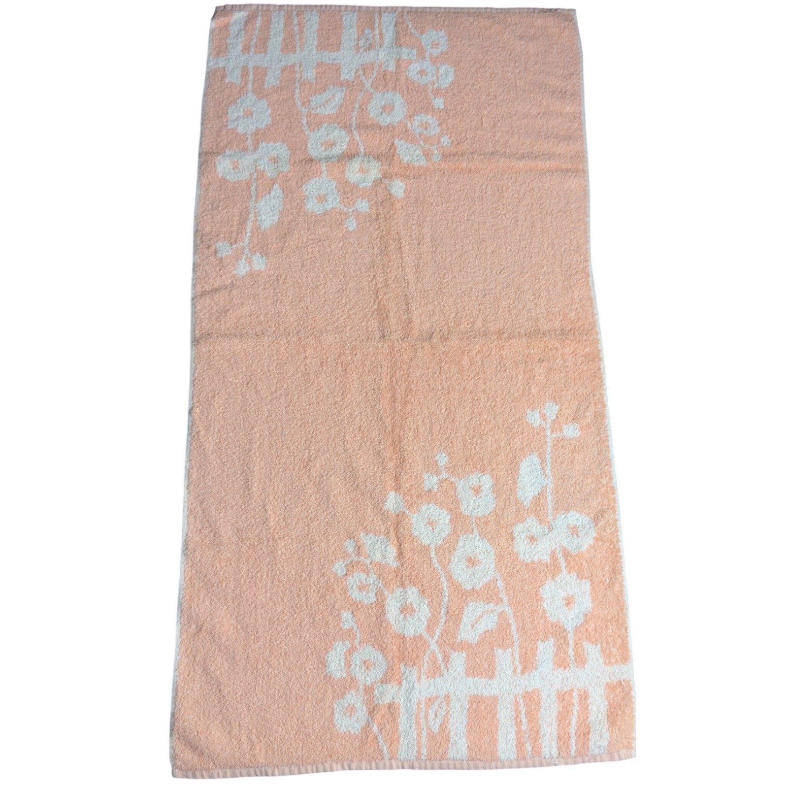 Vintage West Point Martex Peach Floral Picket Fence Bath Towel Retro Cottagecore Vintage West Point Martex Peach Floral Picket Fence Bath Towel Retro Cottagecore