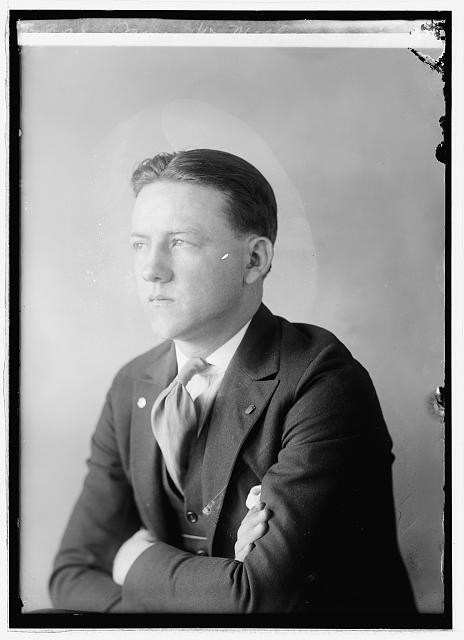 Photo:James W. Mellen Portrait 1910s Studio Photograph