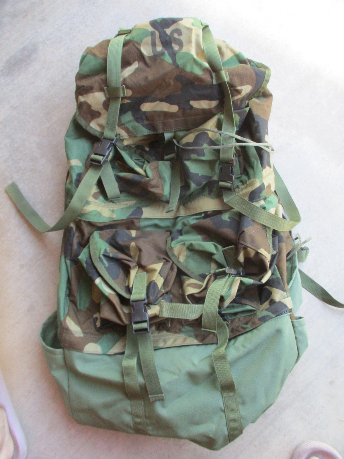 2005 Woodland BDU M81 Equipment Bag, Large Ruck Size, CVC Crew Gear Bag 2005 Woodland BDU M81 Equipment Bag, Large Ruck Size, CVC Crew Gear Bag