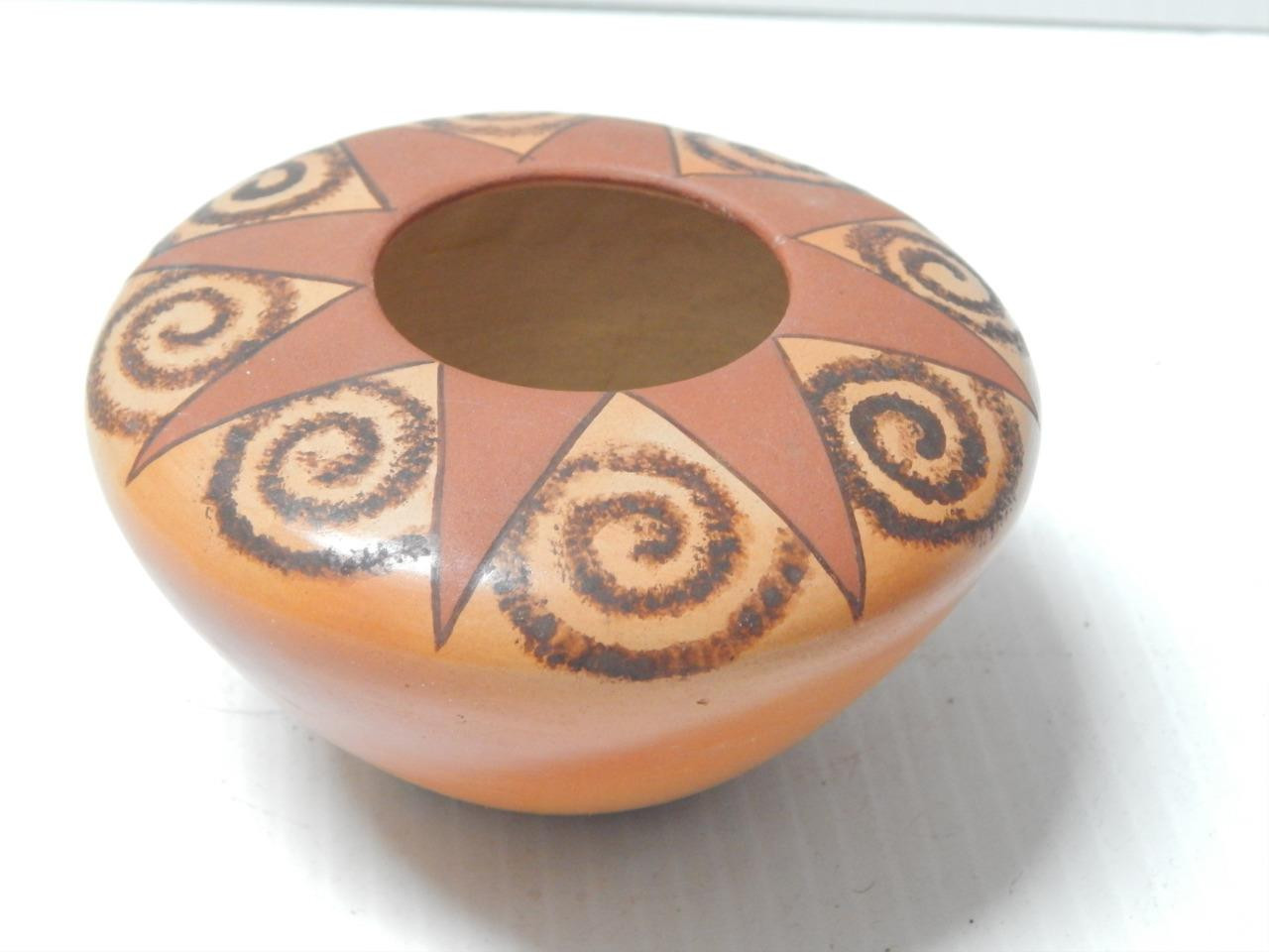 GARRET MAHO EXQUISITE MUSEUM GRADE VINTAGE HOPI PUEBLO INDIAN POTTERY  POT