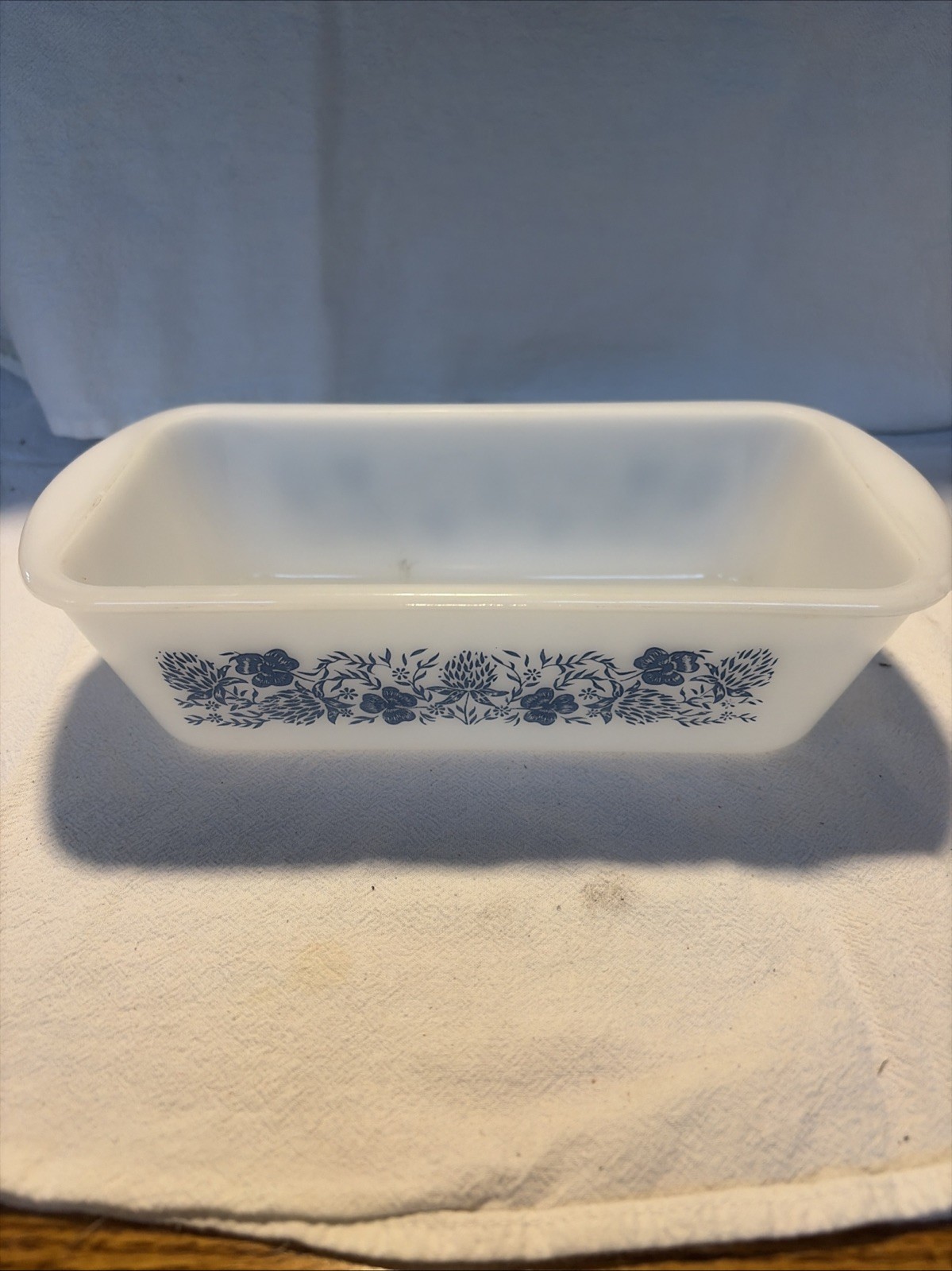 Glasbake Milk Glass Blue Herb Floral Pattern Loaf Pan 1.5 Quart J522