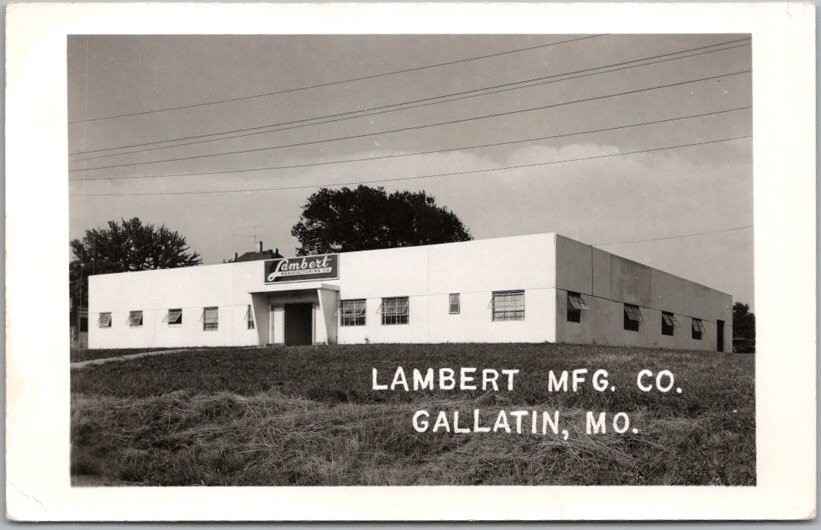 GALLATIN, Missouri RPPC Photo Postcard \
