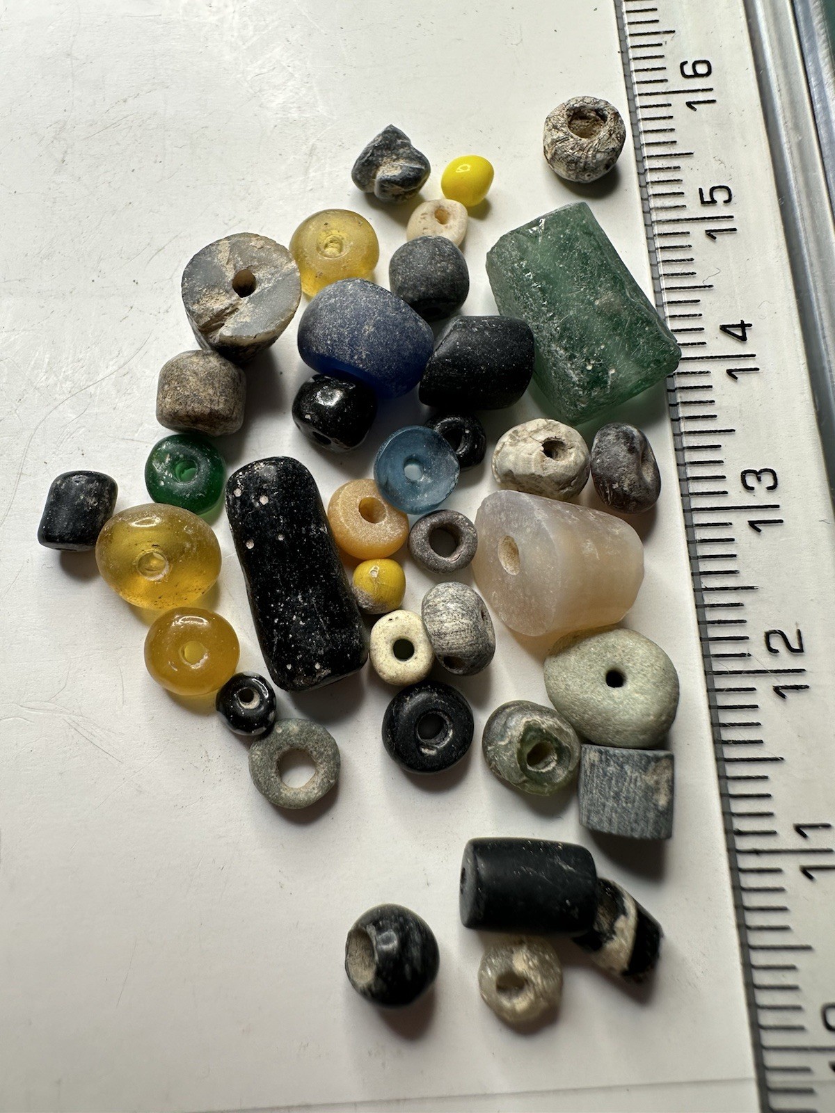 Ancient To Medieval Lot Of Beads
