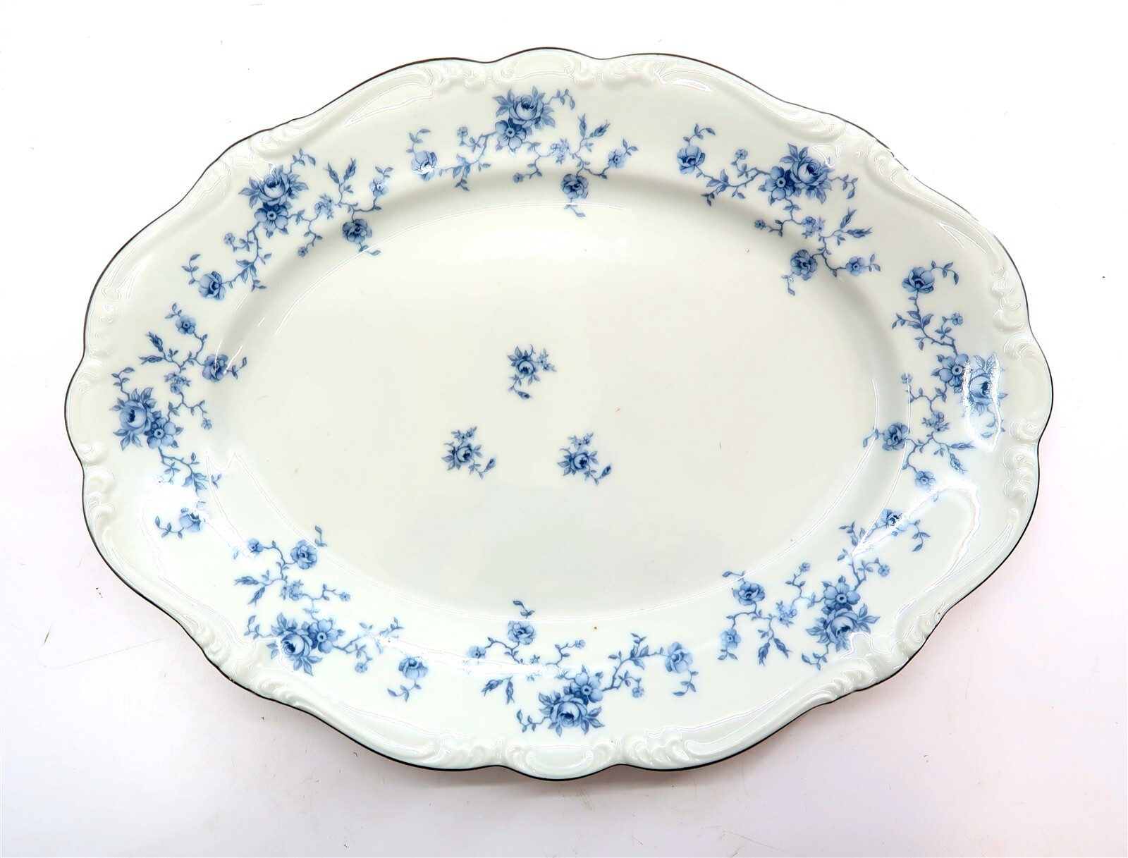 Johann Haviland BLUE GARLAND 12.75\