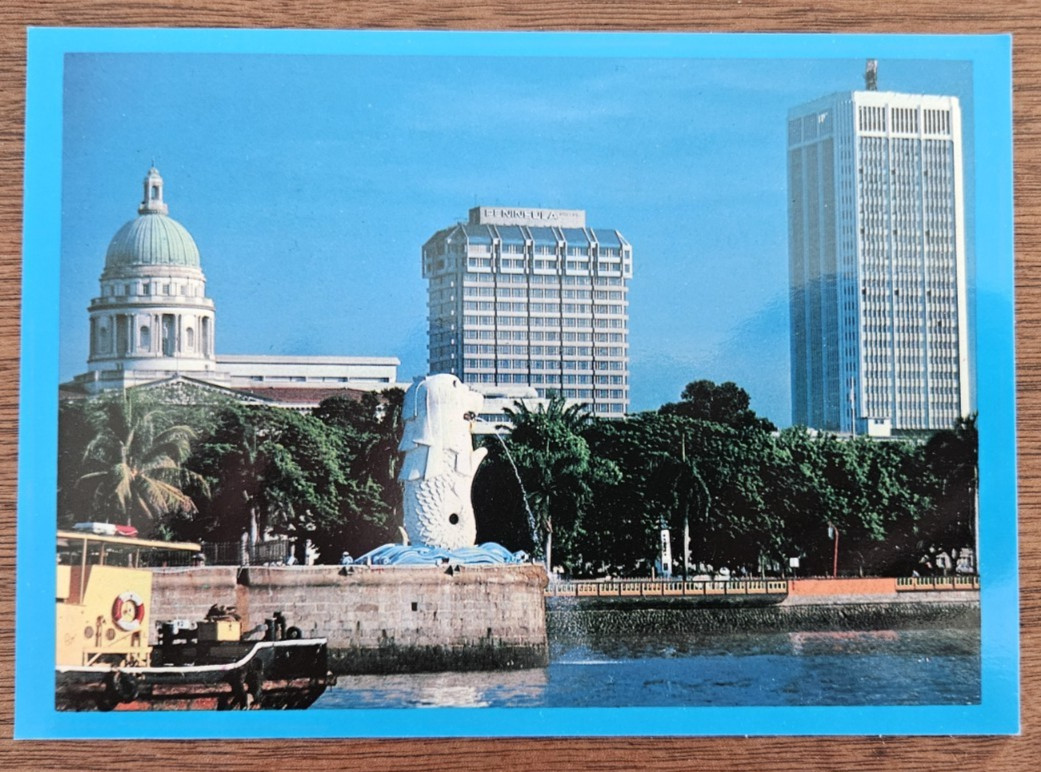 Waterfront SINGAPORE Merlion Old Parliament 1980s vintage postcard UNP Waterfront SINGAPORE Merlion Old Parliament 1980s vintage postcard UNP