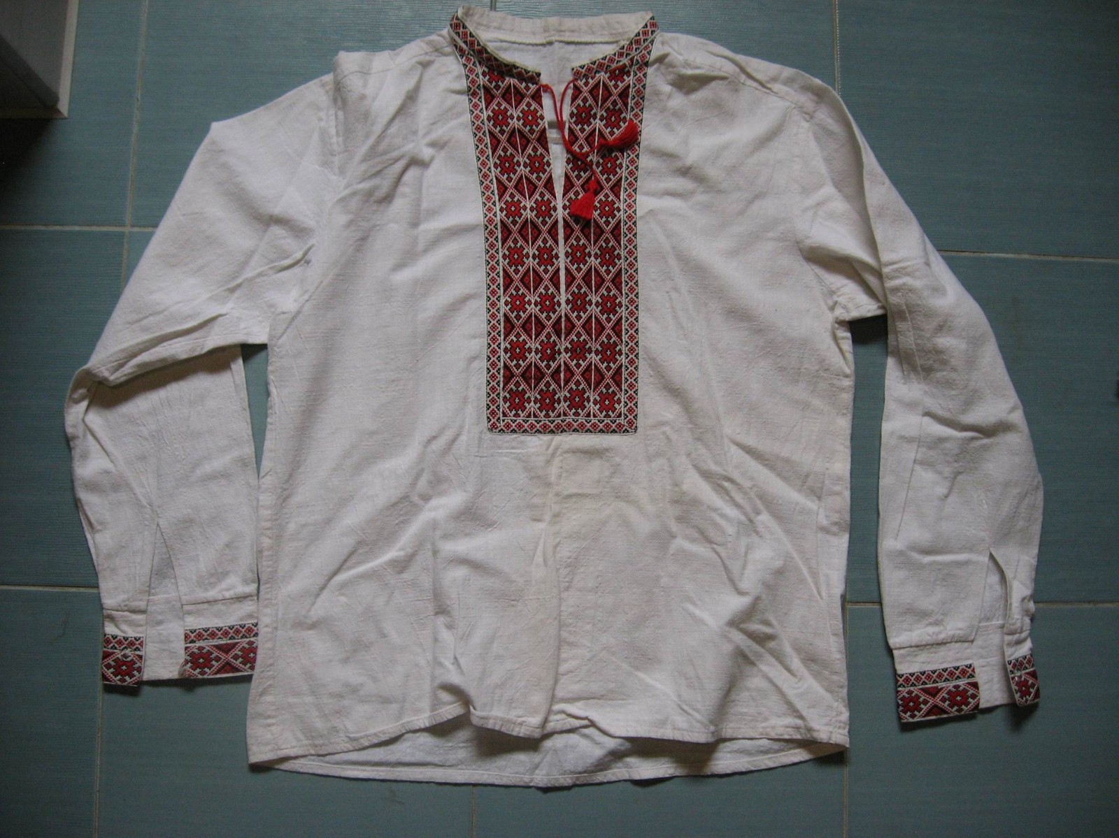 Ukrainian Embroidered Shirt Men 1970s Vyshyvanka Cotton Cherkasy a Ukrainian Embroidered Shirt Men 1970s Vyshyvanka Cotton Cherkasy a