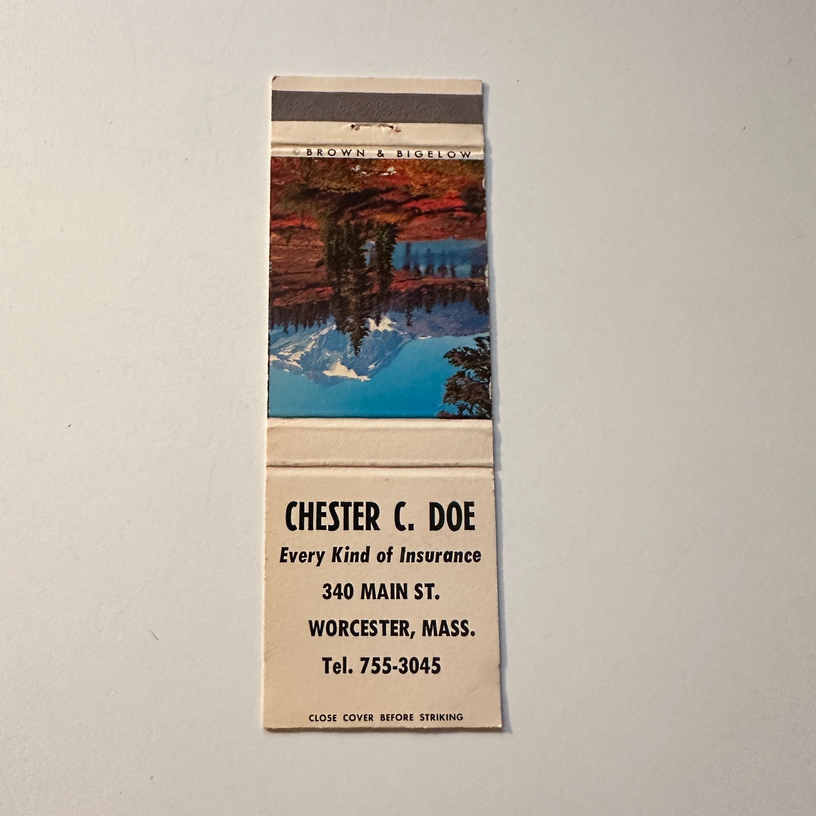 Chester C Doe Insurance Main St Worcester MA Vintage Matchbook Cover 5MB126-4-4