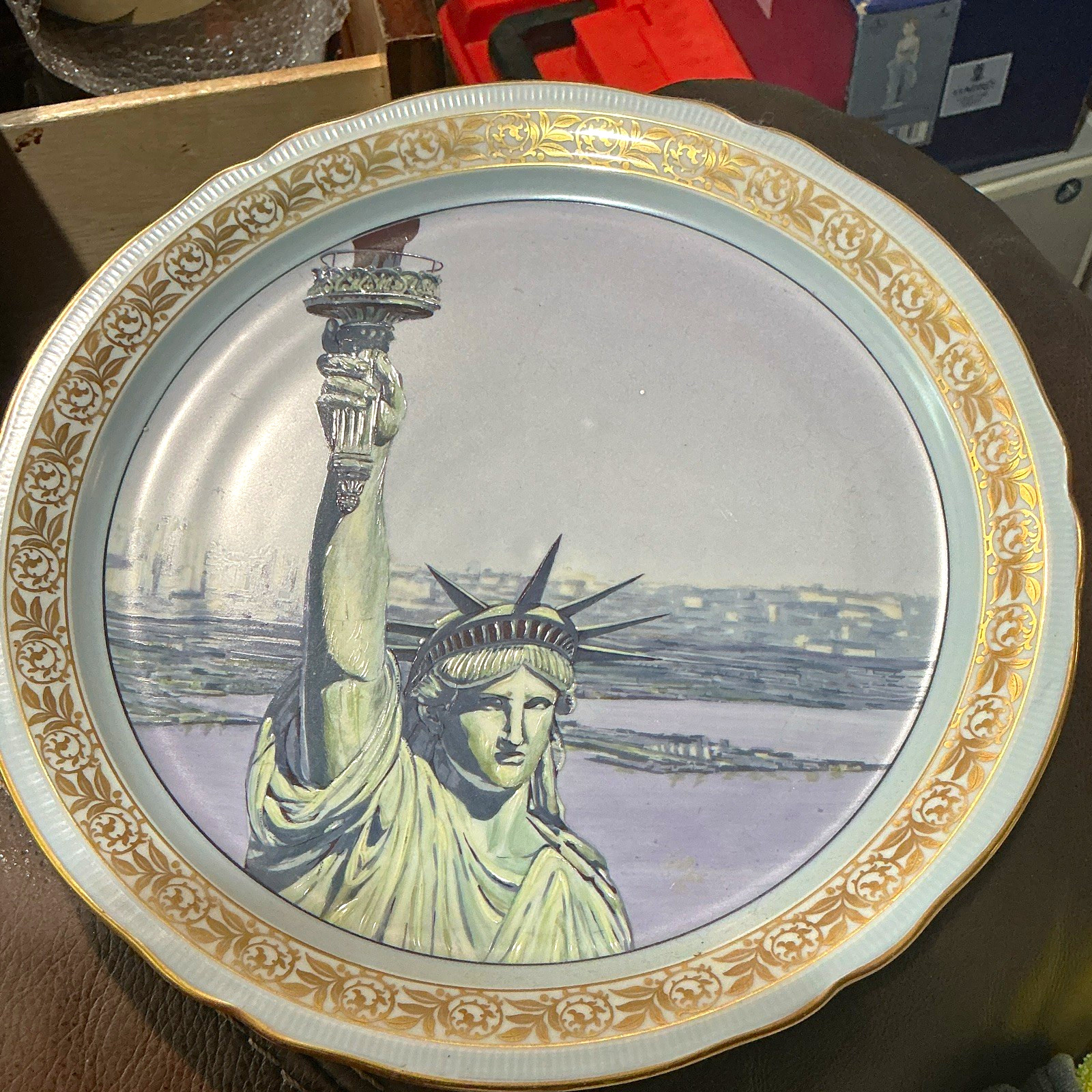 Schumann Bavaria Handpainted Porcelain Collector Plate Statue of Liberty NY 10\
