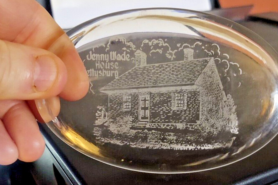 Antique Glass paperweight Jenny Wade House Gettysburg Unusual Etched one