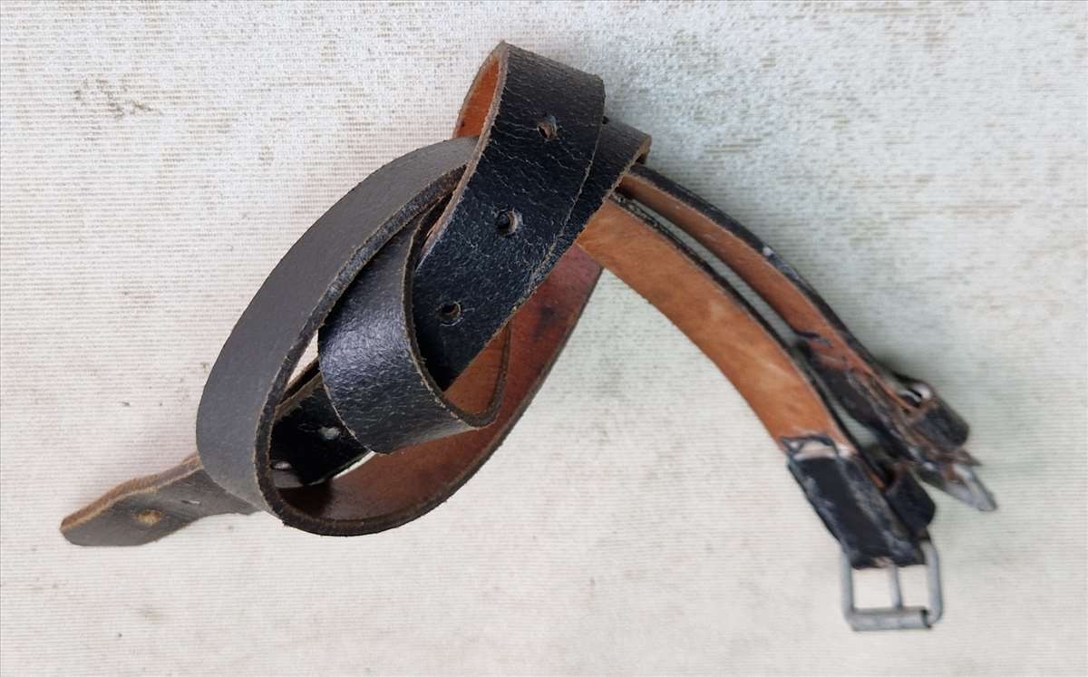 WW2 Pair of German 1942 Amsterdam Leather straps