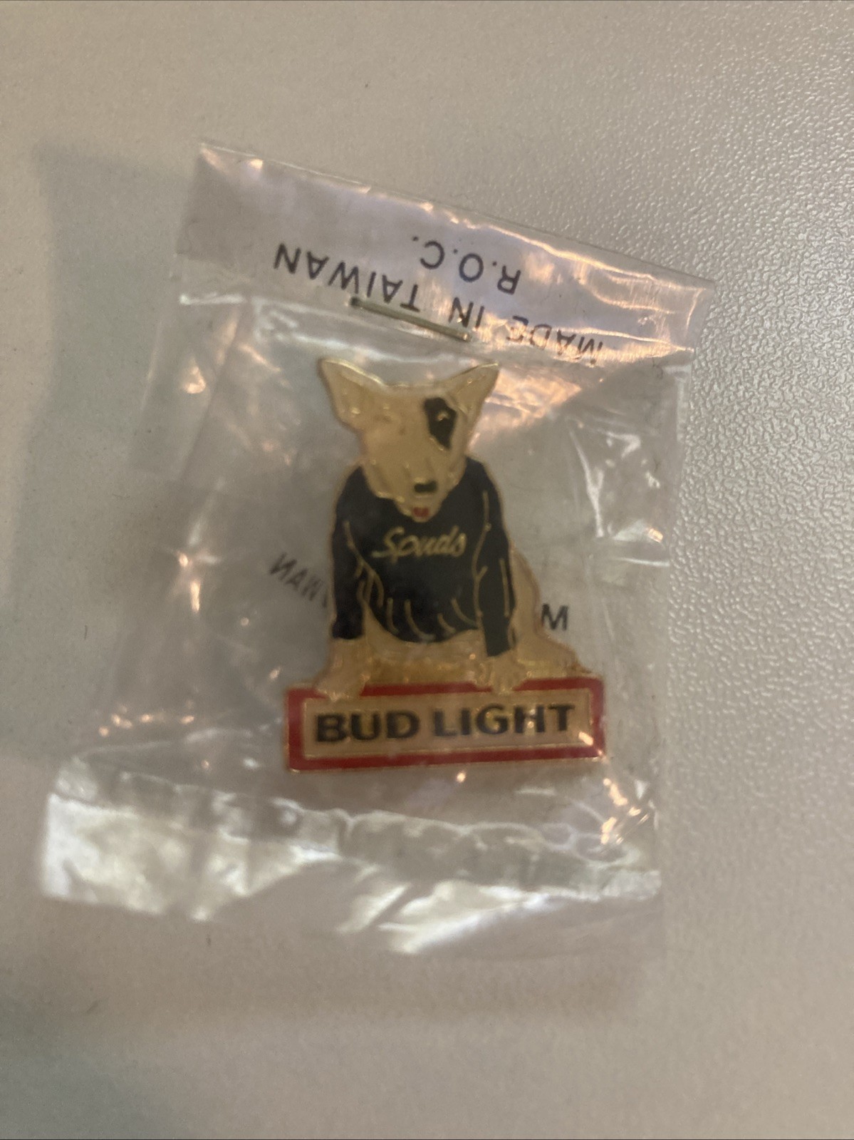 BUDWEISER SPUDS BUD LIGHT VINTAGE 1980's METAL ENAMEL PIN BEER ALCOHOL NOS