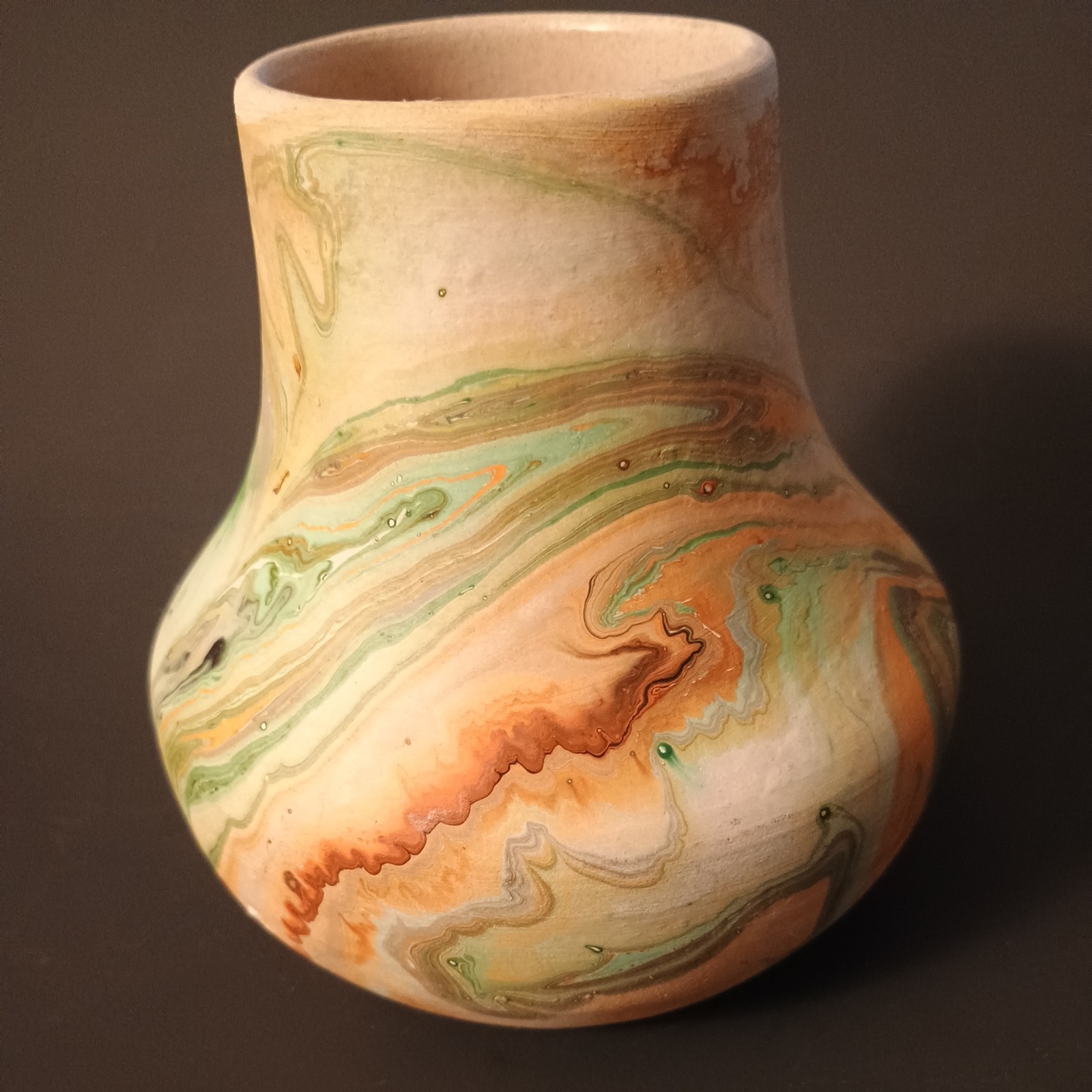 Vtg Nemadji Pottery Hand Made Native Clay Southwester Swirl Vase 5\