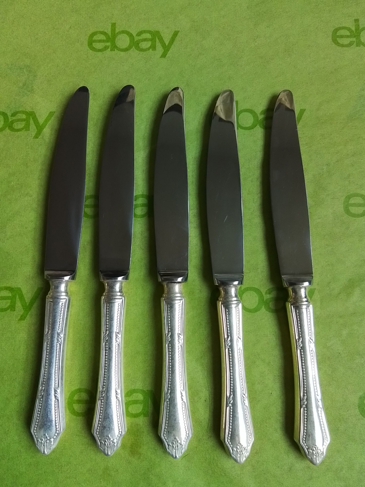 5 Vintage Meneses Inoxidable Silverplate Knives, Spain, 7 5/8\