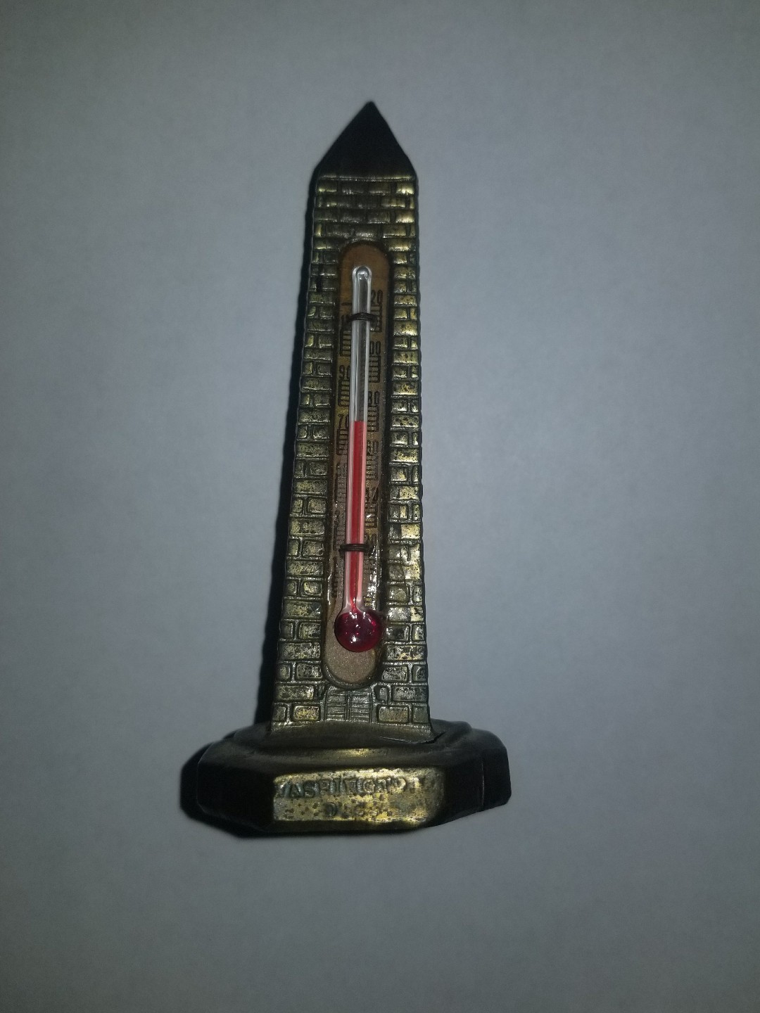 VINTAGE WASHINGTON MONUMENT METAL THERMOMETER WASHINGTON DC VINTAGE WASHINGTON MONUMENT METAL THERMOMETER WASHINGTON DC